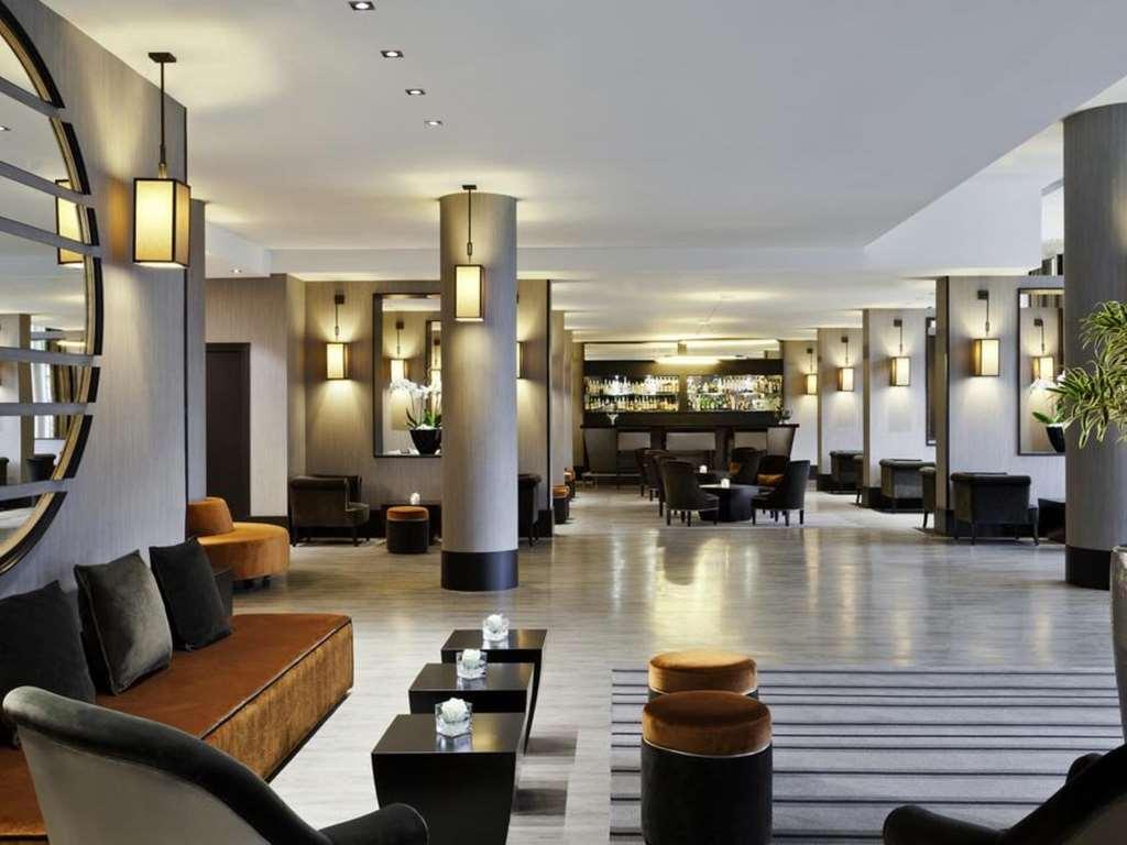Hotel Barriere L'Hotel Du Lac Enghien-les-Bains Restoran fotoğraf