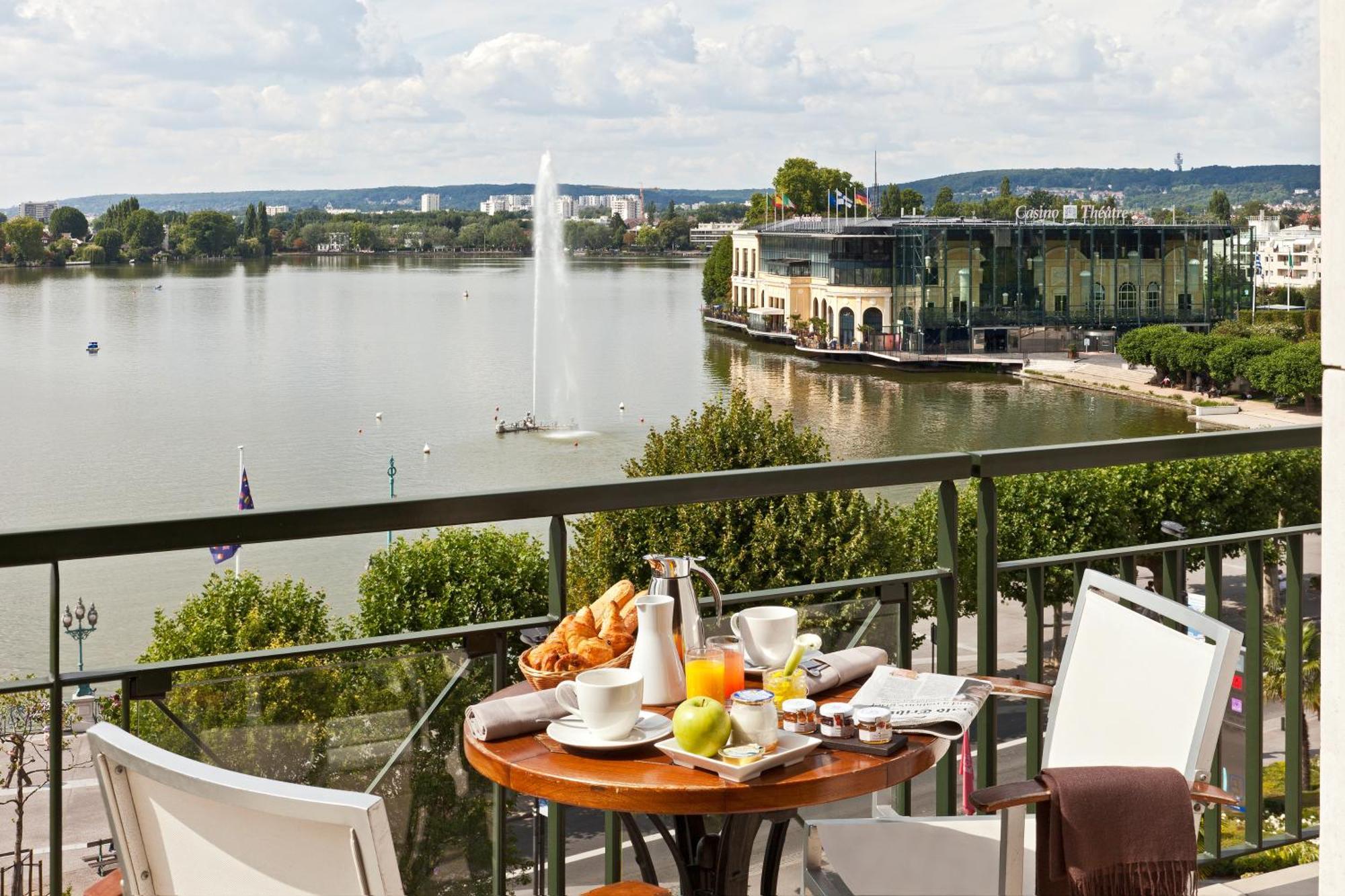 Hotel Barriere L'Hotel Du Lac Enghien-les-Bains Dış mekan fotoğraf
